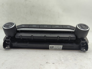 2021-2022 Ford Ecosport Radio AM FM Cd Player Receiver Replacement P/N:GN15-18K811-HF 10175180-00 Fits Fits 2020 2021 2022 OEM Used Auto Parts