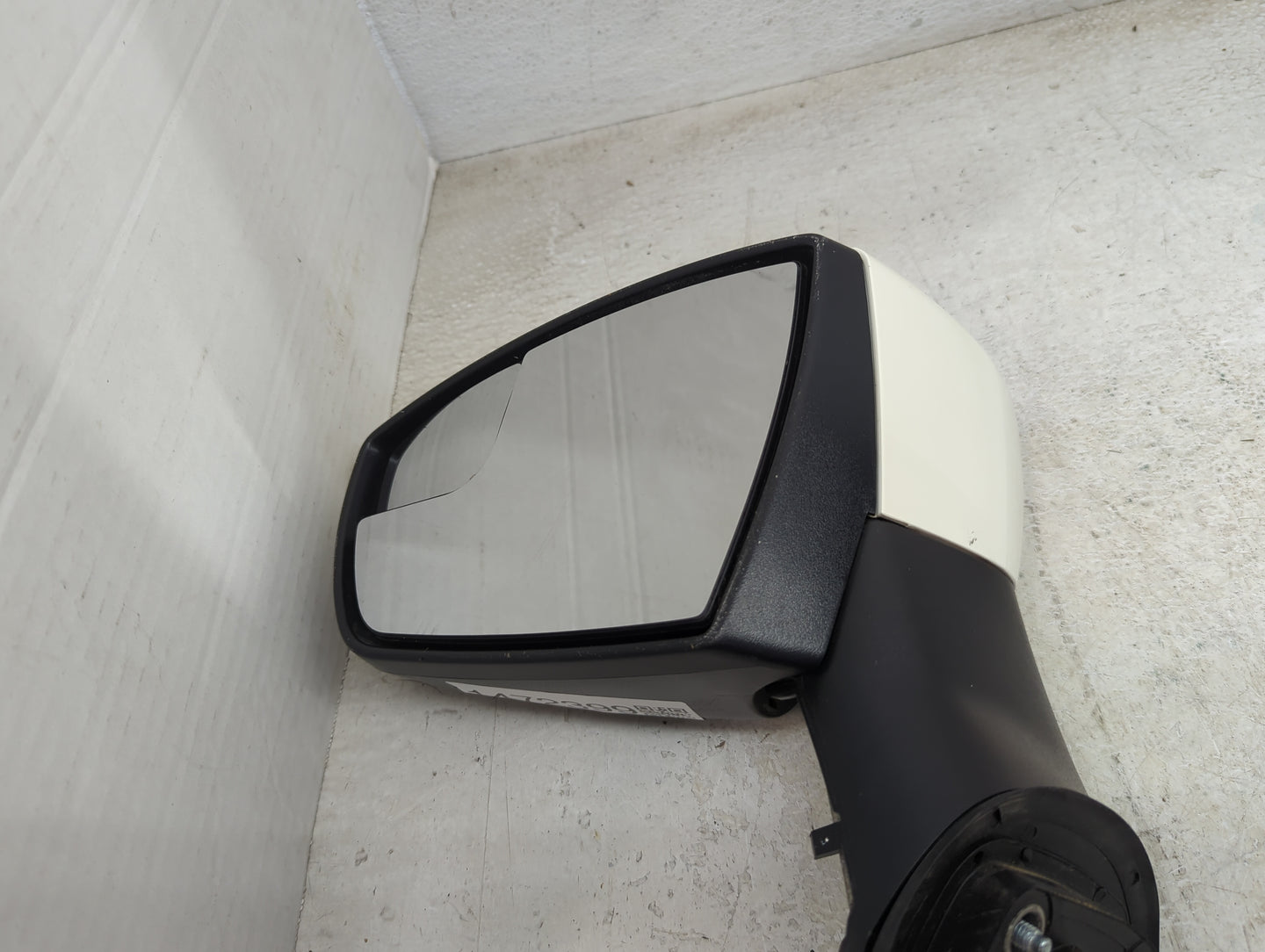 2018-2022 Ford Ecosport Driver Side View Mirror - Left Door Mirror OEM Used - Oemusedautoparts1.com