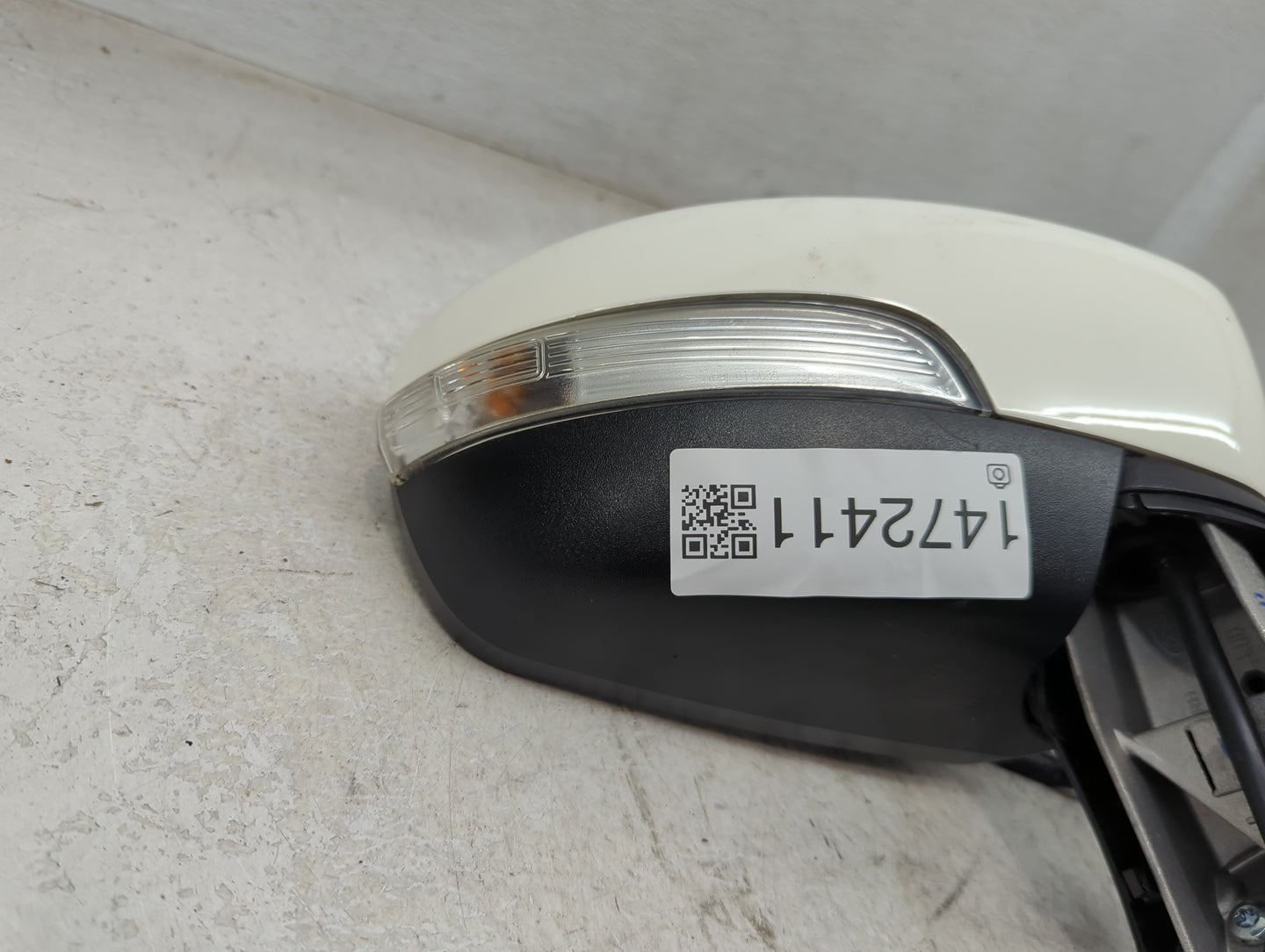2018-2022 Ford Ecosport Passenger Side View Mirror - Right Door Mirror OEM Used - Oemusedautoparts1.com