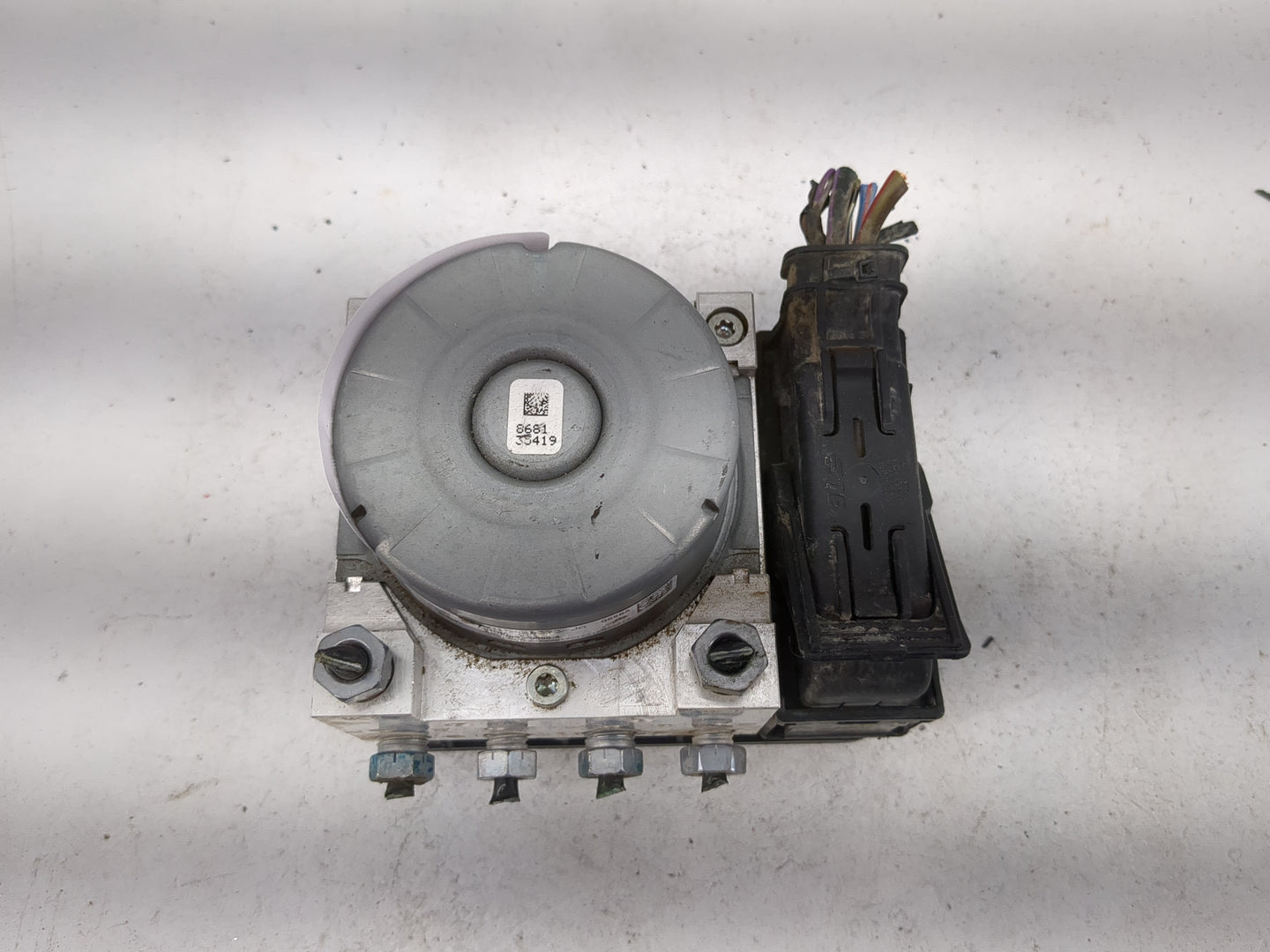 2021-2022 Ford Ecosport ABS Pump Control Module Replacement P/N:GN15-2B373-JA GN15-2C219-JA Fits Fits 2021 2022 OEM Used Aut