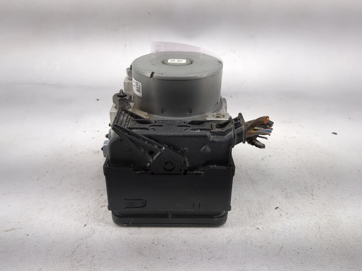 2021-2022 Ford Ecosport ABS Pump Control Module Replacement P/N:GN15-2B373-JA GN15-2C219-JA Fits Fits 2021 2022 OEM Used Aut