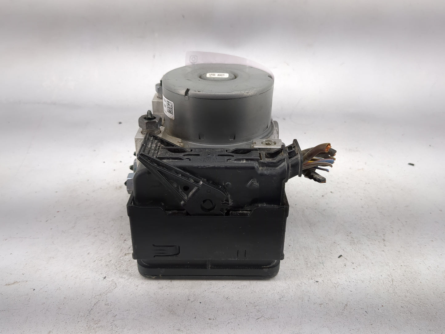 2021-2022 Ford Ecosport ABS Pump Control Module Replacement P/N:GN15-2B373-JA GN15-2C219-JA Fits Fits 2021 2022 OEM Used Aut