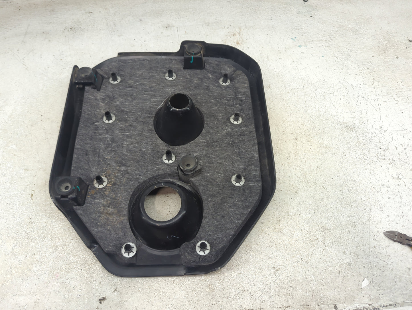 2022 Ford Ecosport Engine Cover Black - Oemusedautoparts1.com