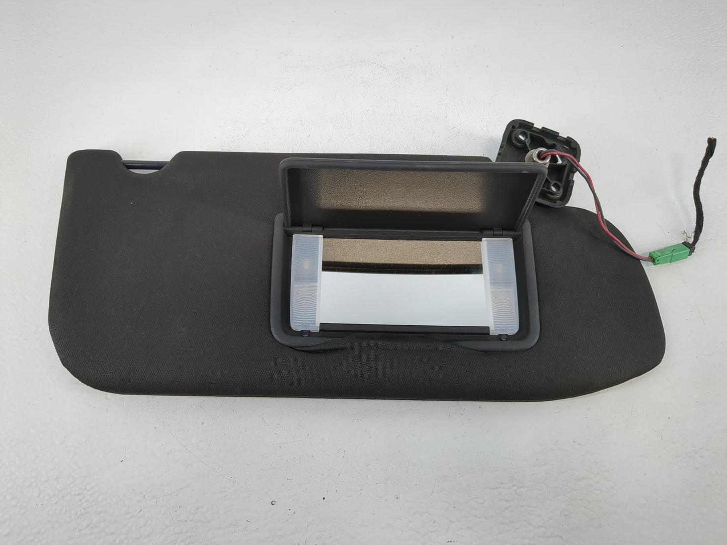 2015-2020 Ford Edge Sun Visor Shade Replacement Passenger Right Mirror Fits Fits 2015 2016 2017 2018 2019 2020 OEM Used Auto