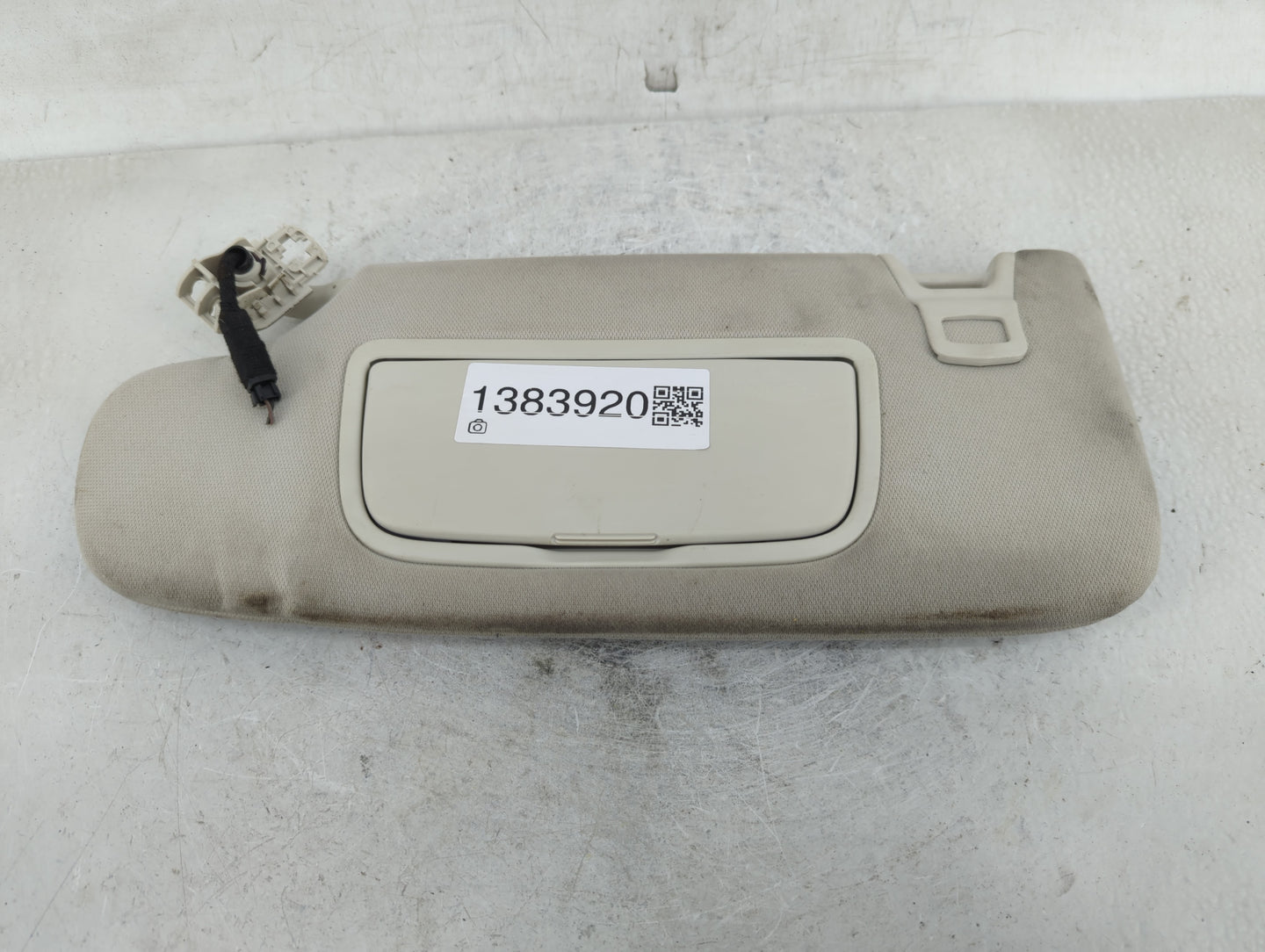 2015-2020 Ford Edge Sun Visor Shade Replacement Driver Left Mirror Fits Fits 2015 2016 2017 2018 2019 2020 OEM Used Auto Par