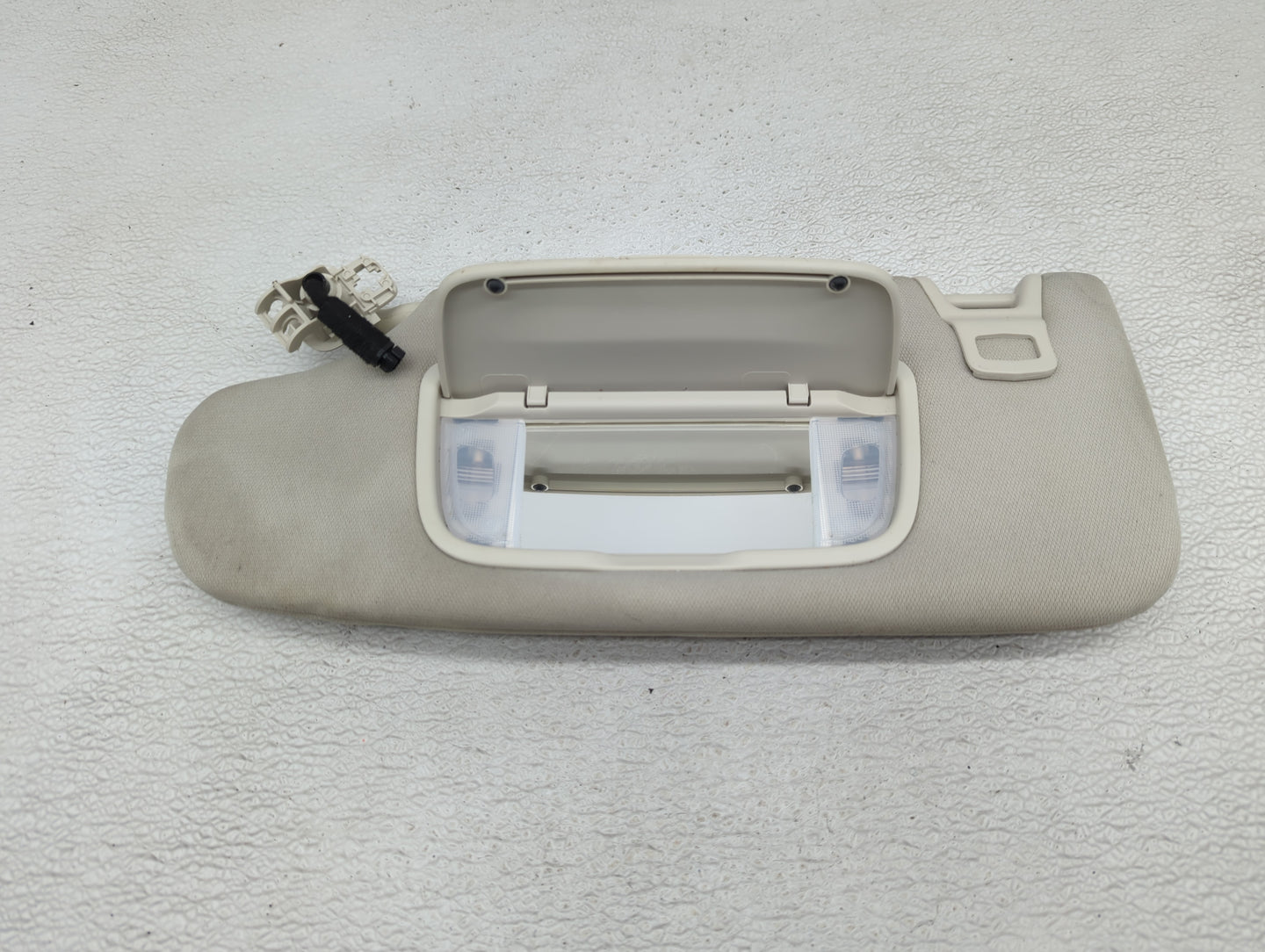 2015-2020 Ford Edge Sun Visor Shade Replacement Passenger Right Mirror Fits Fits 2015 2016 2017 2018 2019 2020 OEM Used Auto