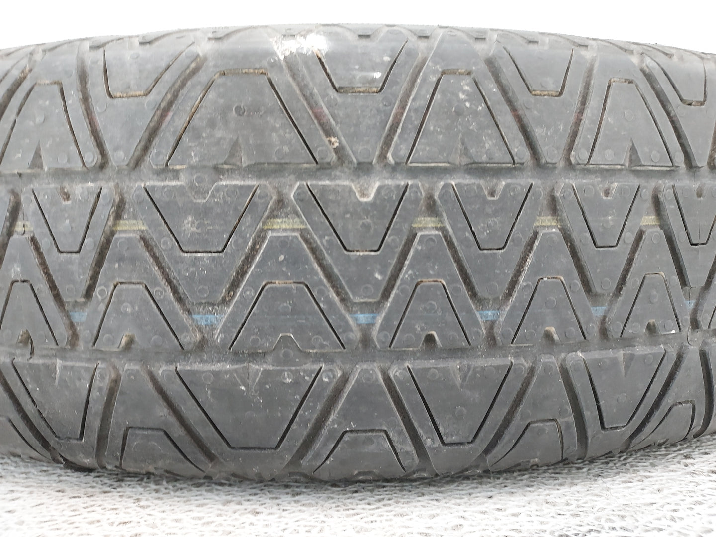 2015-2022 Ford Edge Spare Donut Tire Wheel Rim Oem 1420779 - Oemusedautoparts1.com