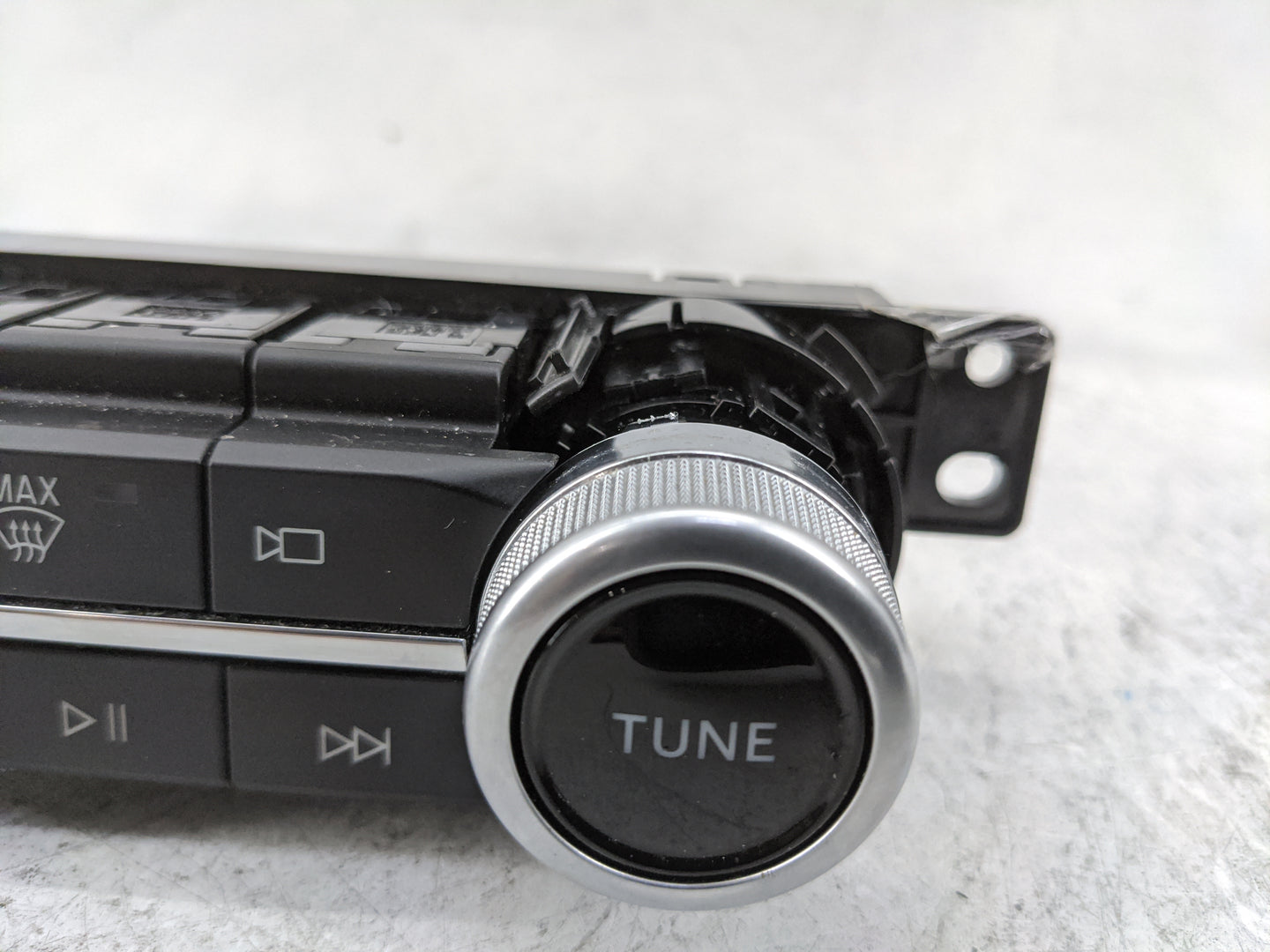 2022 Ford Edge Radio Control Panel 1478399 - Oemusedautoparts1.com