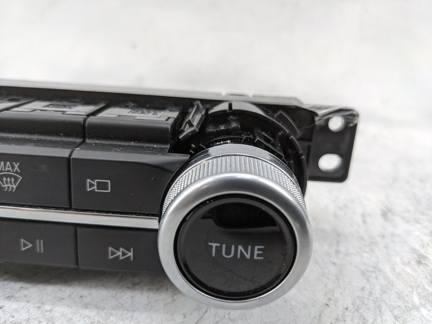 2022 Ford Edge Radio Control Panel 1478399 - Oemusedautoparts1.com