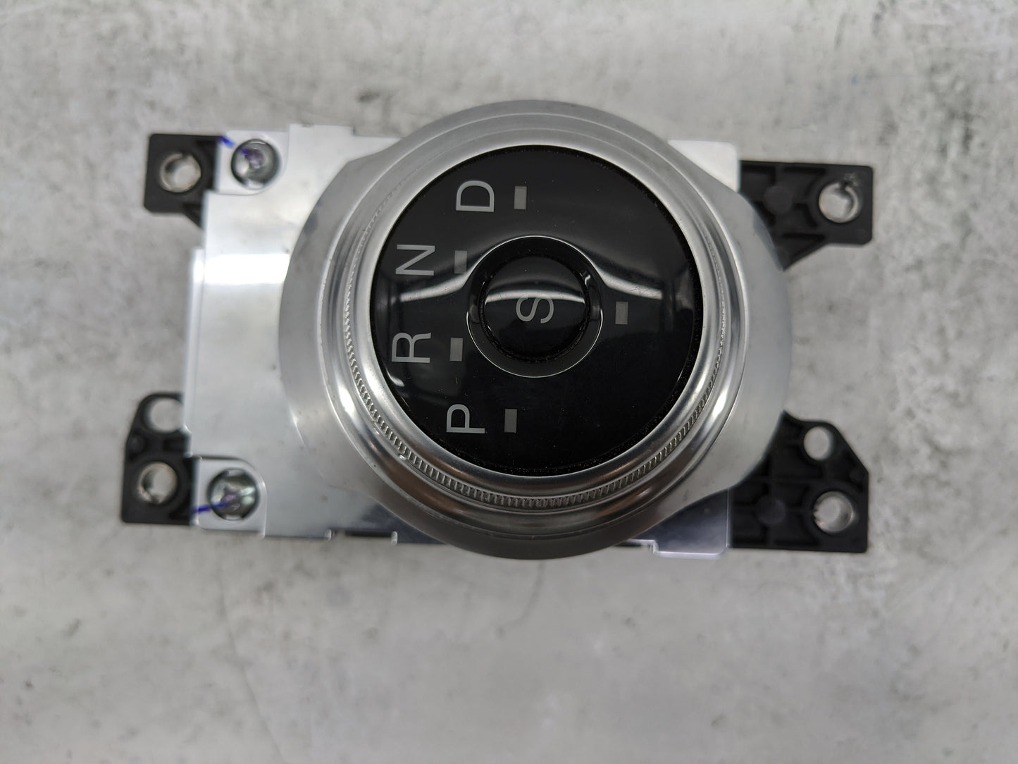 2022 Ford Edge Floor Console Assembly Shifter - Oemusedautoparts1.com