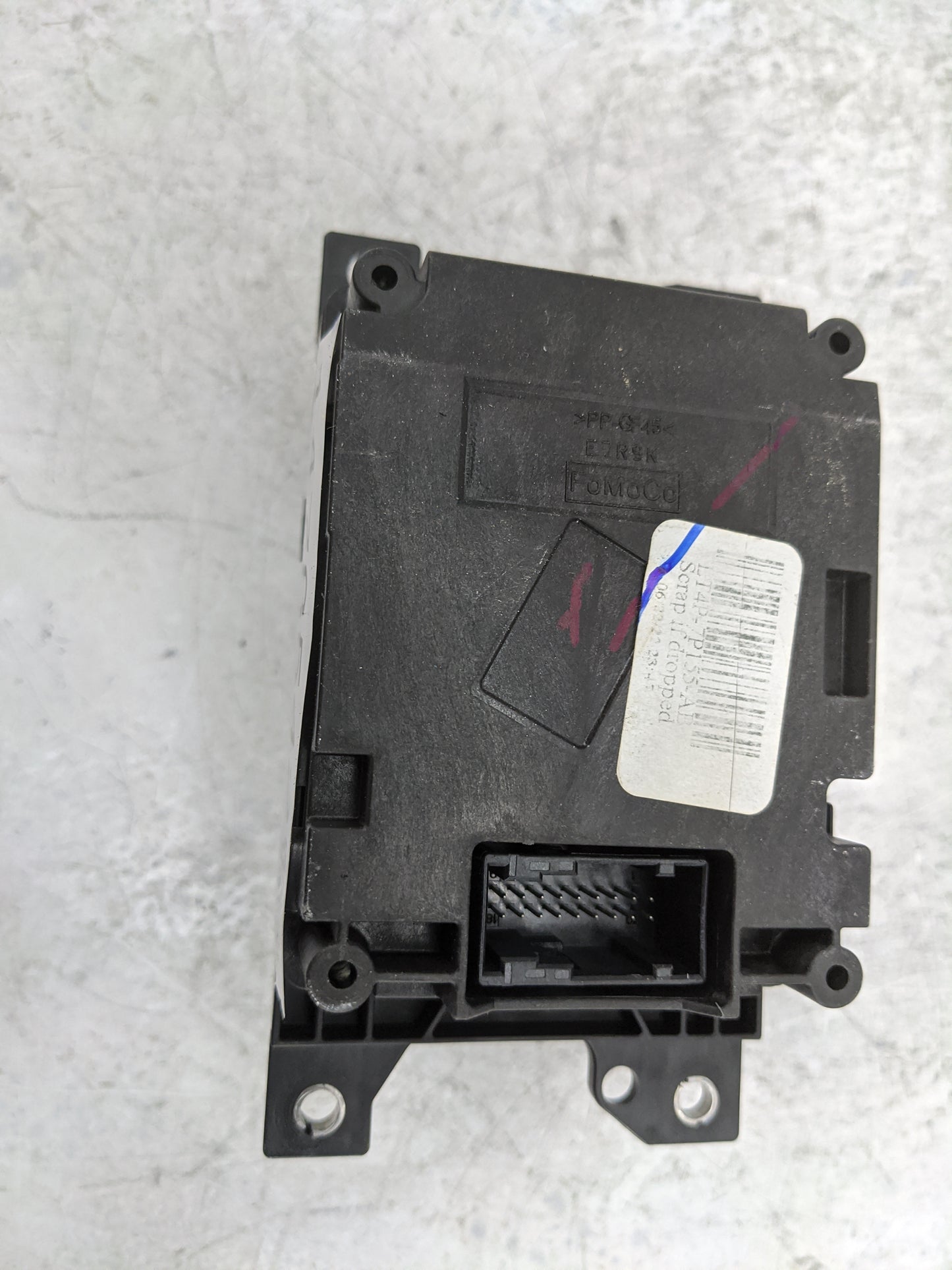 2022 Ford Edge Floor Console Assembly Shifter - Oemusedautoparts1.com