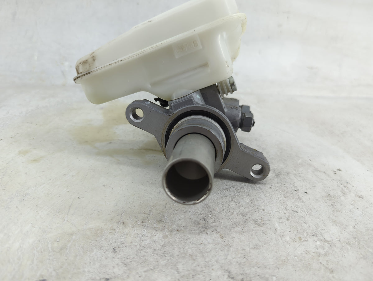 2015-2020 Ford Edge Brake Master Cylinder 1490510 - Oemusedautoparts1.com