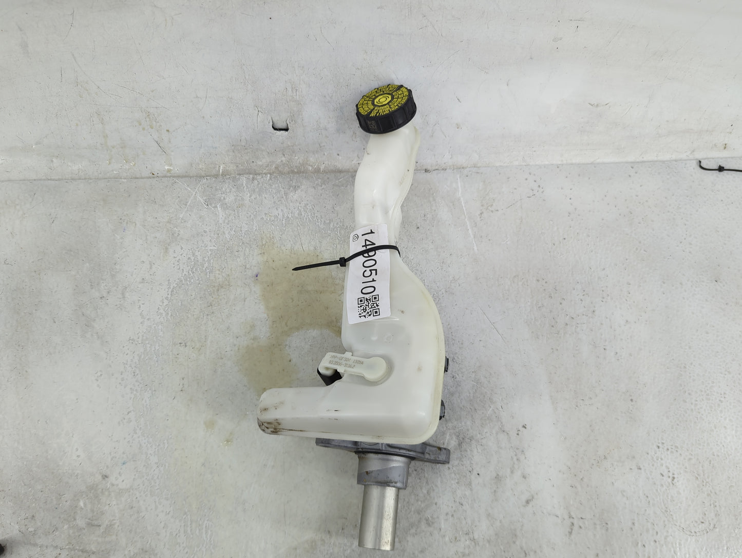 2015-2020 Ford Edge Brake Master Cylinder 1490510 - Oemusedautoparts1.com