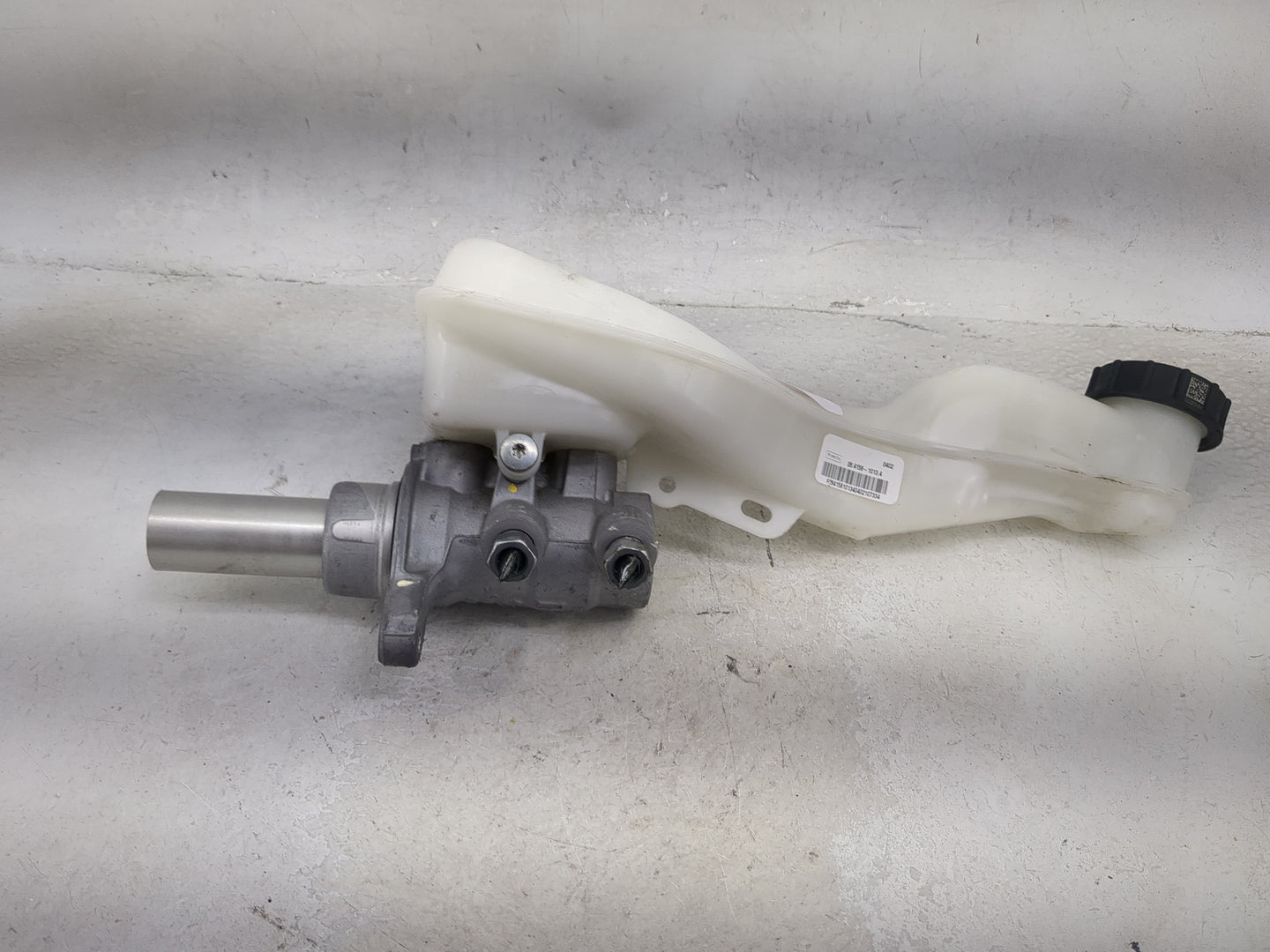 2015-2020 Ford Edge Brake Master Cylinder 1491017 - Oemusedautoparts1.com