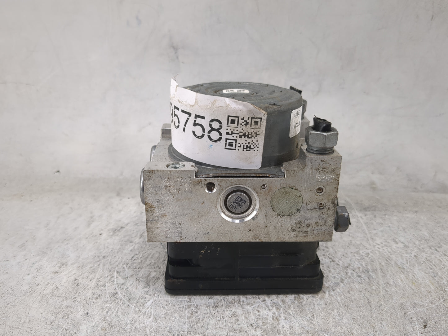 2019-2020 Ford Edge ABS Pump Control Module Replacement P/N:M2GC-2B373-DA 25.0220-1476.4 Fits Fits 2019 2020 OEM Used Auto P