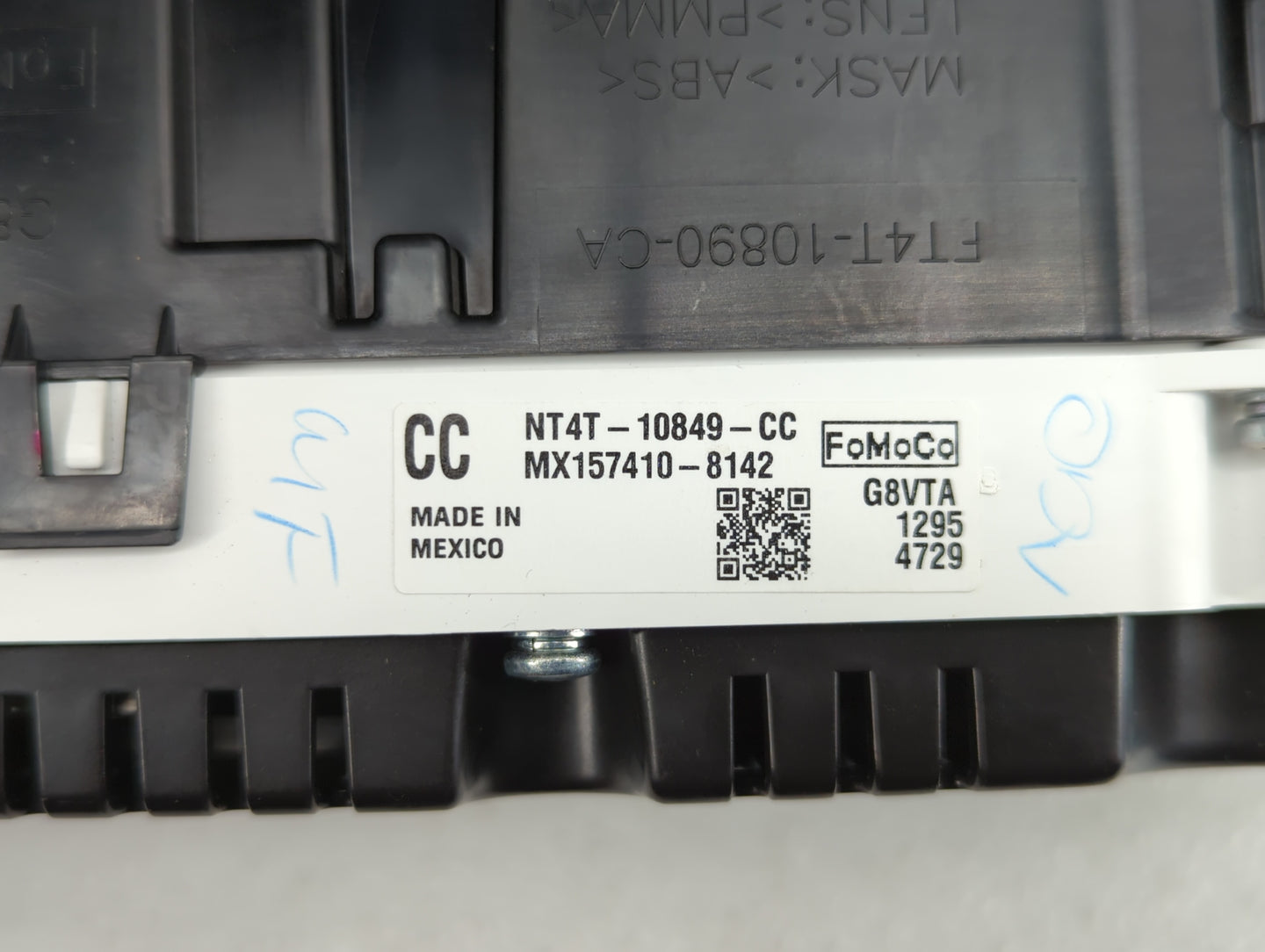 2022 Ford Edge Instrument Cluster Speedometer Gauges P/N:NT4T-10849-CC Fits OEM Used Auto Parts - Oemusedautoparts1.com