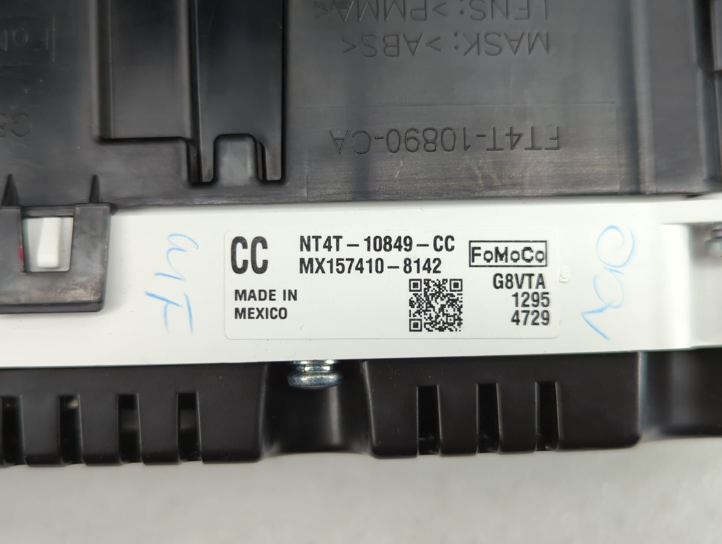 2022 Ford Edge Instrument Cluster Speedometer Gauges P/N:NT4T-10849-CC Fits OEM Used Auto Parts - Oemusedautoparts1.com