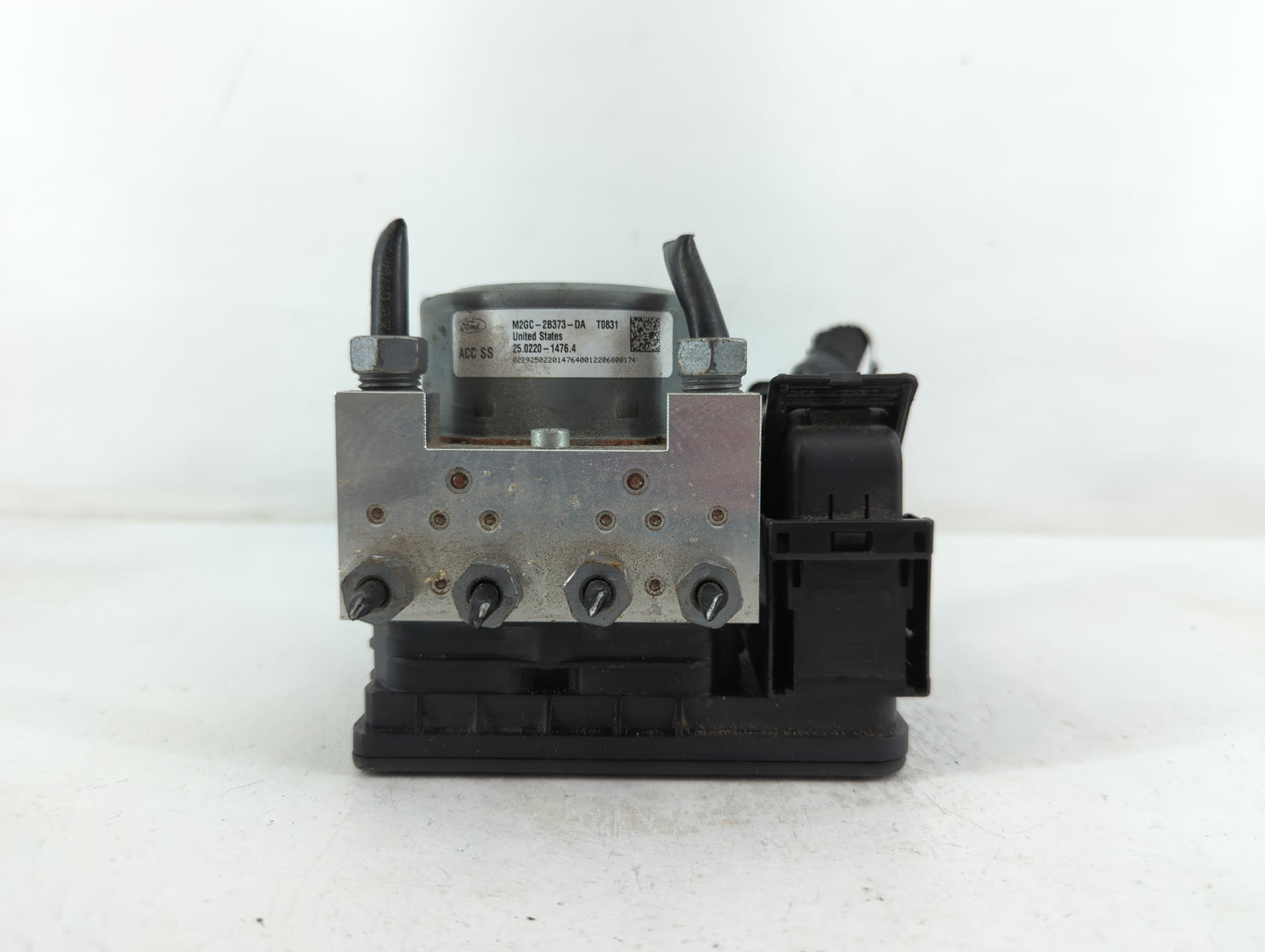 2019-2020 Ford Edge ABS Pump Control Module Replacement P/N:M2GC-2B373-DA Fits Fits 2019 2020 OEM Used Auto Parts - Oemuseda