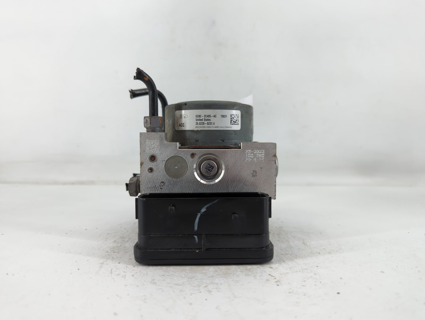 2019-2020 Ford Edge ABS Pump Control Module Replacement P/N:EG9C-2C405-AC Fits Fits 2019 2020 OEM Used Auto Parts - Oemuseda