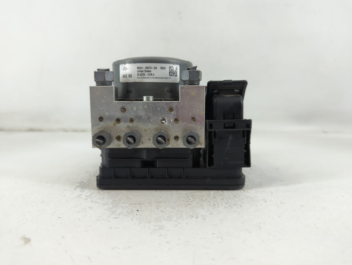 2019-2020 Ford Edge ABS Pump Control Module Replacement P/N:M2GC-2B373-DA Fits Fits 2019 2020 OEM Used Auto Parts - Oemuseda