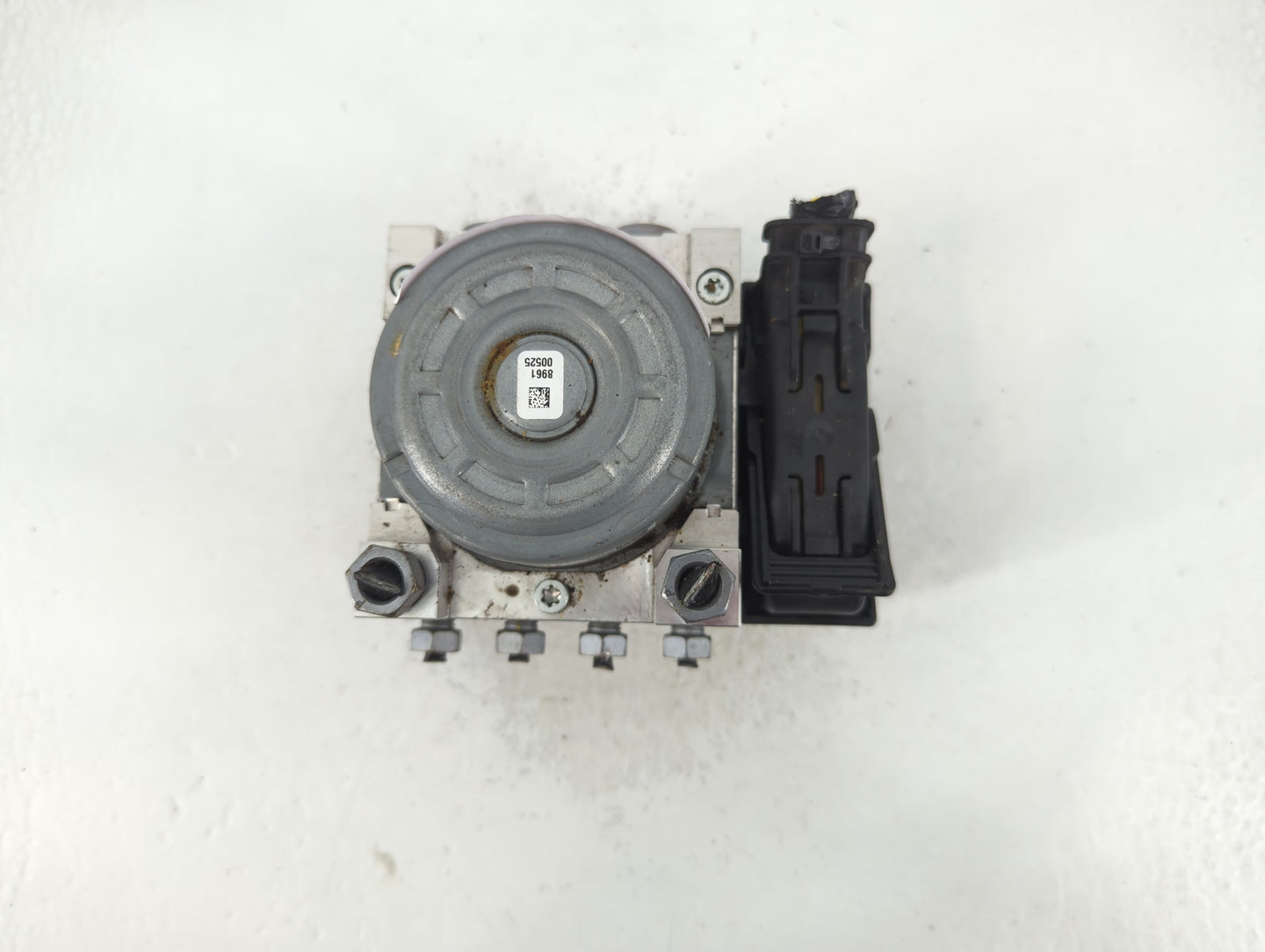 2019-2020 Ford Edge ABS Pump Control Module Replacement P/N:M2GC-2B373-DA Fits Fits 2019 2020 OEM Used Auto Parts - Oemuseda