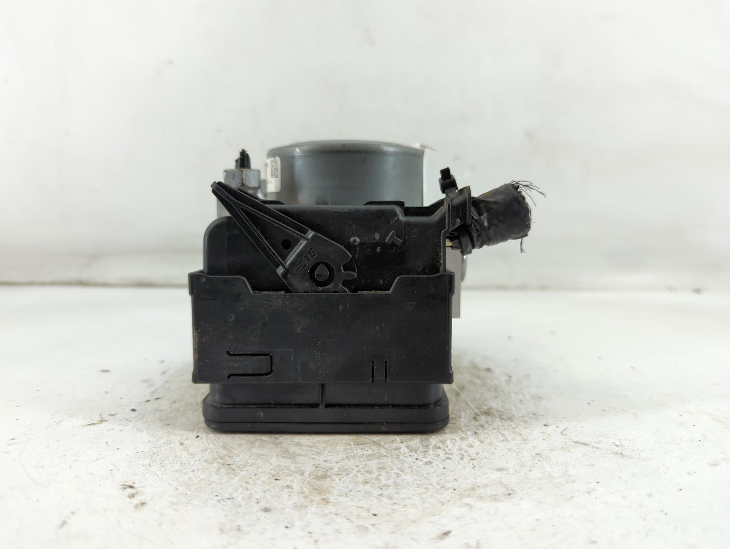 2019-2020 Ford Edge ABS Pump Control Module Replacement P/N:M2GC-2B373-DA EG9C-2C405-AC Fits Fits 2019 2020 OEM Used Auto Pa