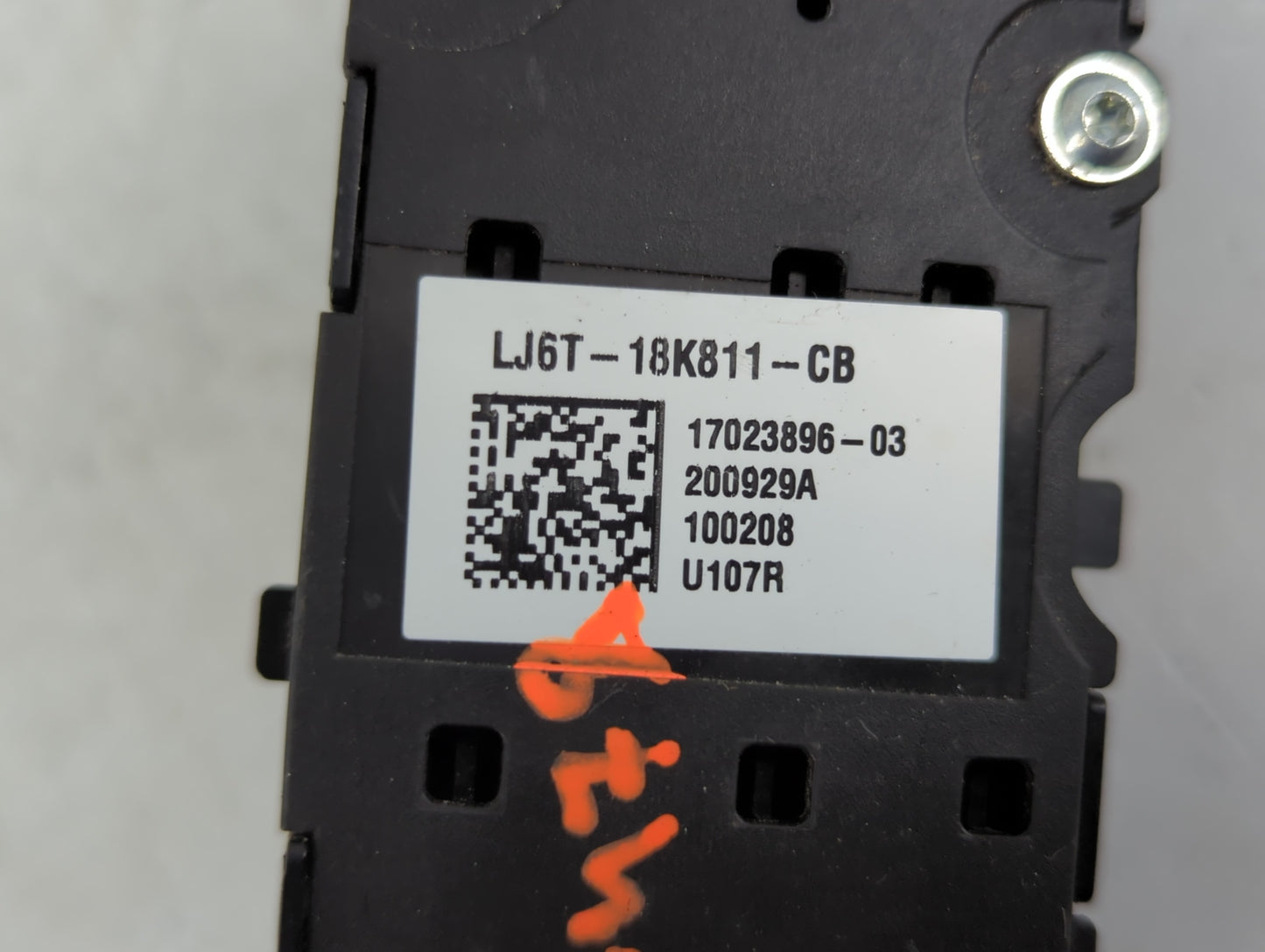 2021-2022 Ford Escape Radio Control Panel - Oemusedautoparts1.com