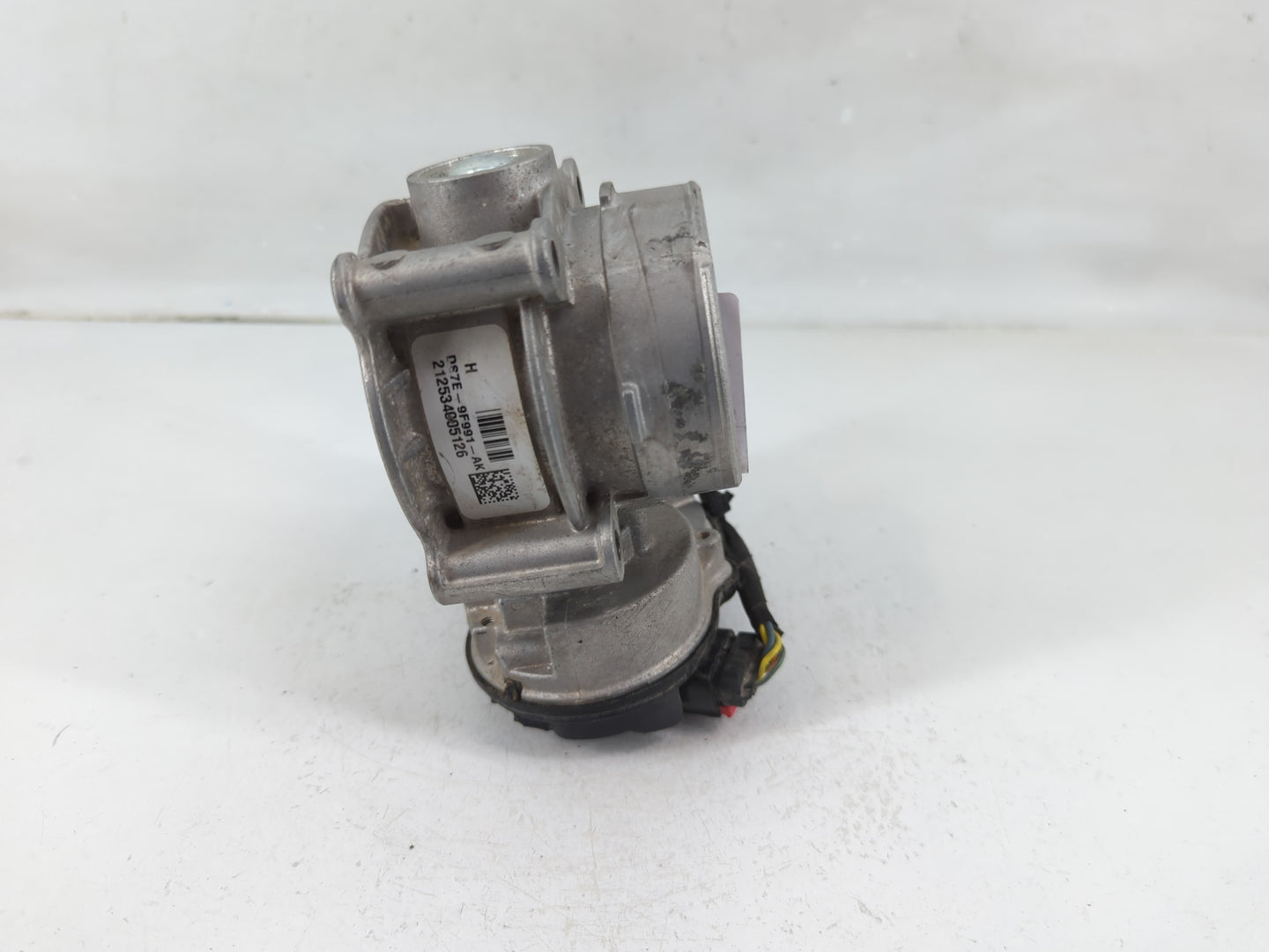 2013-2022 Ford Escape Throttle Body P/N:DS7E-9F991-AK Fits Fits 2013 2014 2015 2016 2017 2018 2019 2020 2021 2022 OEM Used A