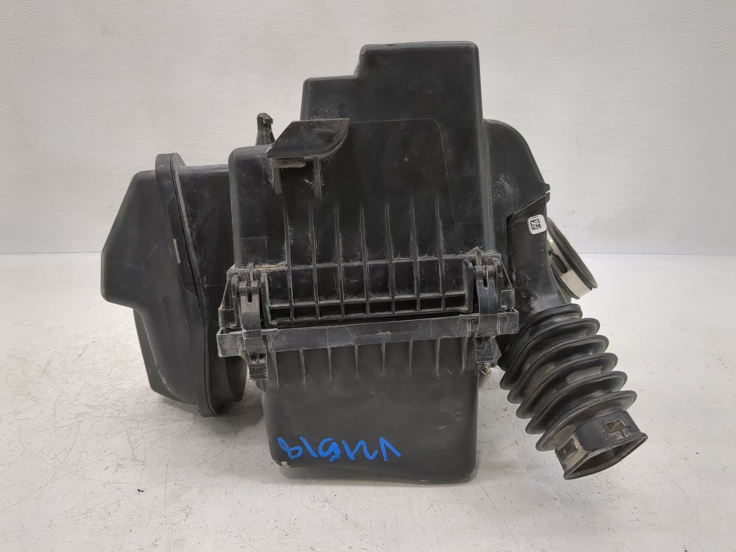 Ford Escape Air Cleaner Intake-duct Hose Tube - Oemusedautoparts1.com