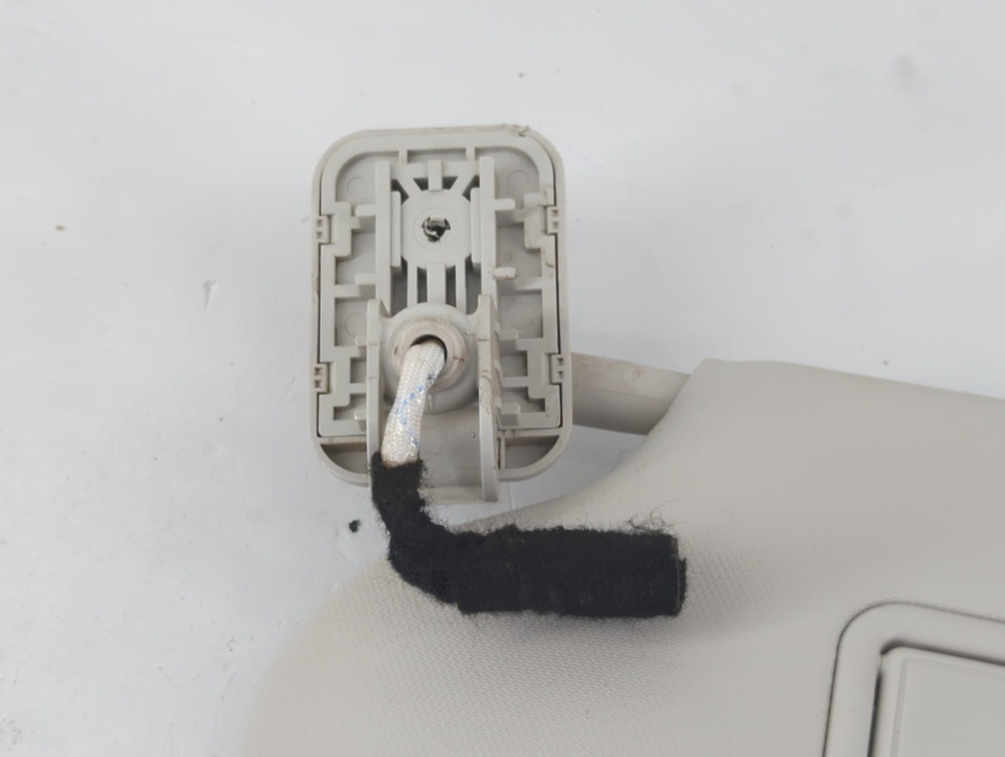 2021-2022 Ford Escape Sun Visor Shade Replacement Driver Left Mirror Fits Fits 2021 2022 OEM Used Auto Parts - Oemusedautopa