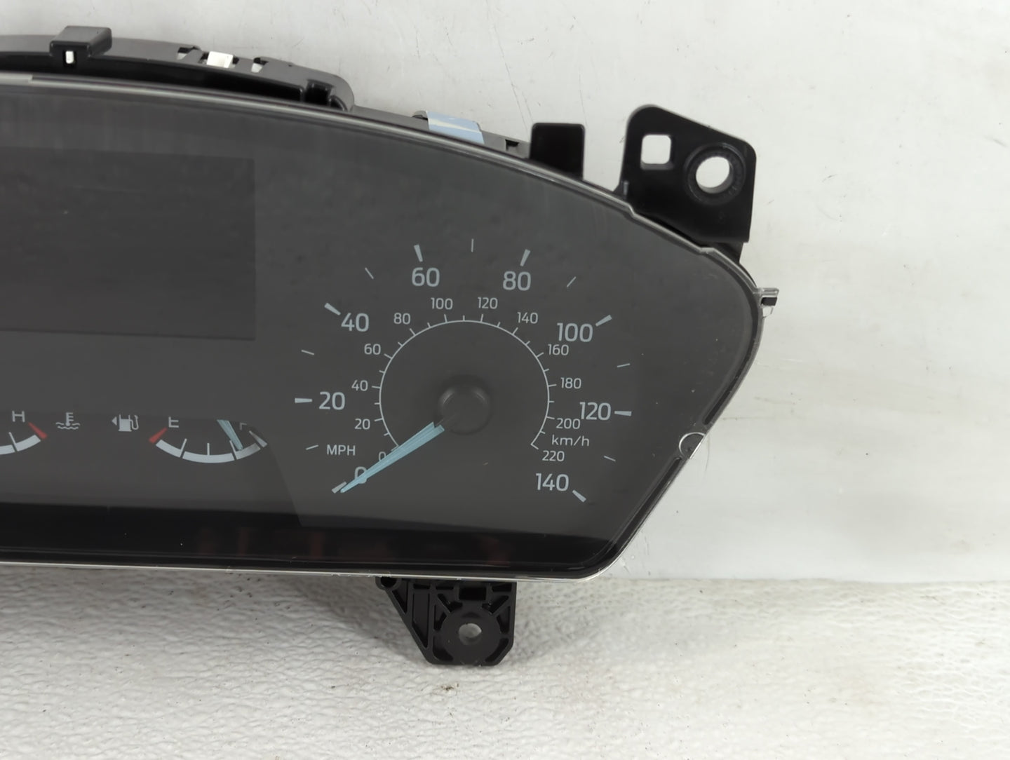 2021-2022 Ford Escape Instrument Cluster Speedometer Gauges P/N:MJ6T-10849-BAD Fits Fits 2021 2022 OEM Used Auto Parts - Oem