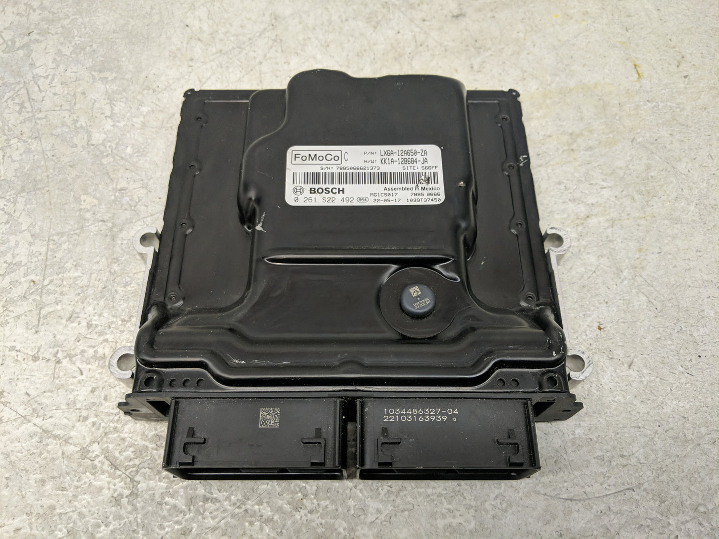 2020-2022 Ford Escape PCM Engine Control Computer ECU ECM PCU OEM P/N:LX64-12A650-ZA Fits Fits 2020 2021 2022 OEM Used Auto 