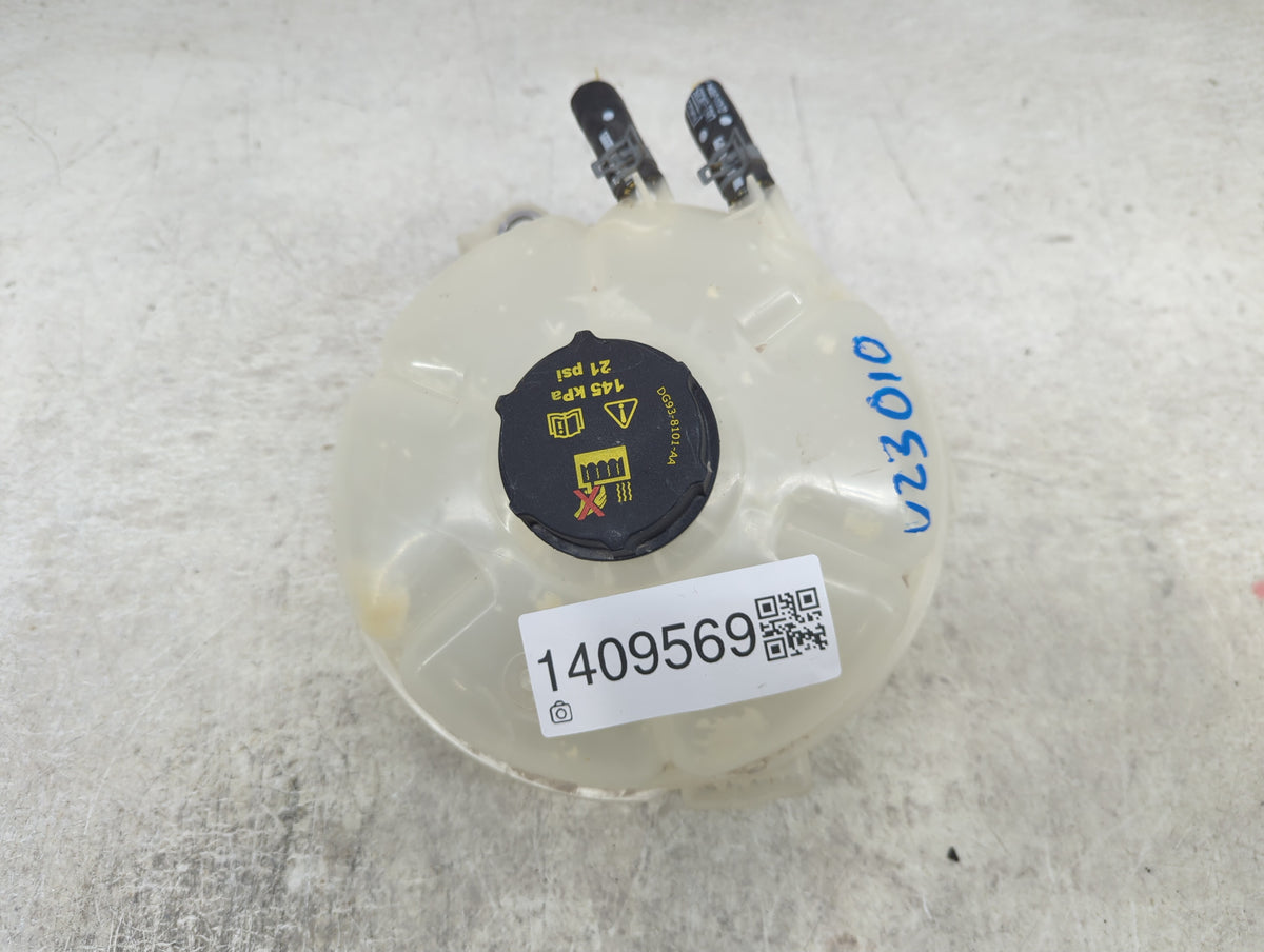 2020-2022 Ford Escape Radiator Coolant Overflow Expansion Tank Bottle - Oemusedautoparts1.com