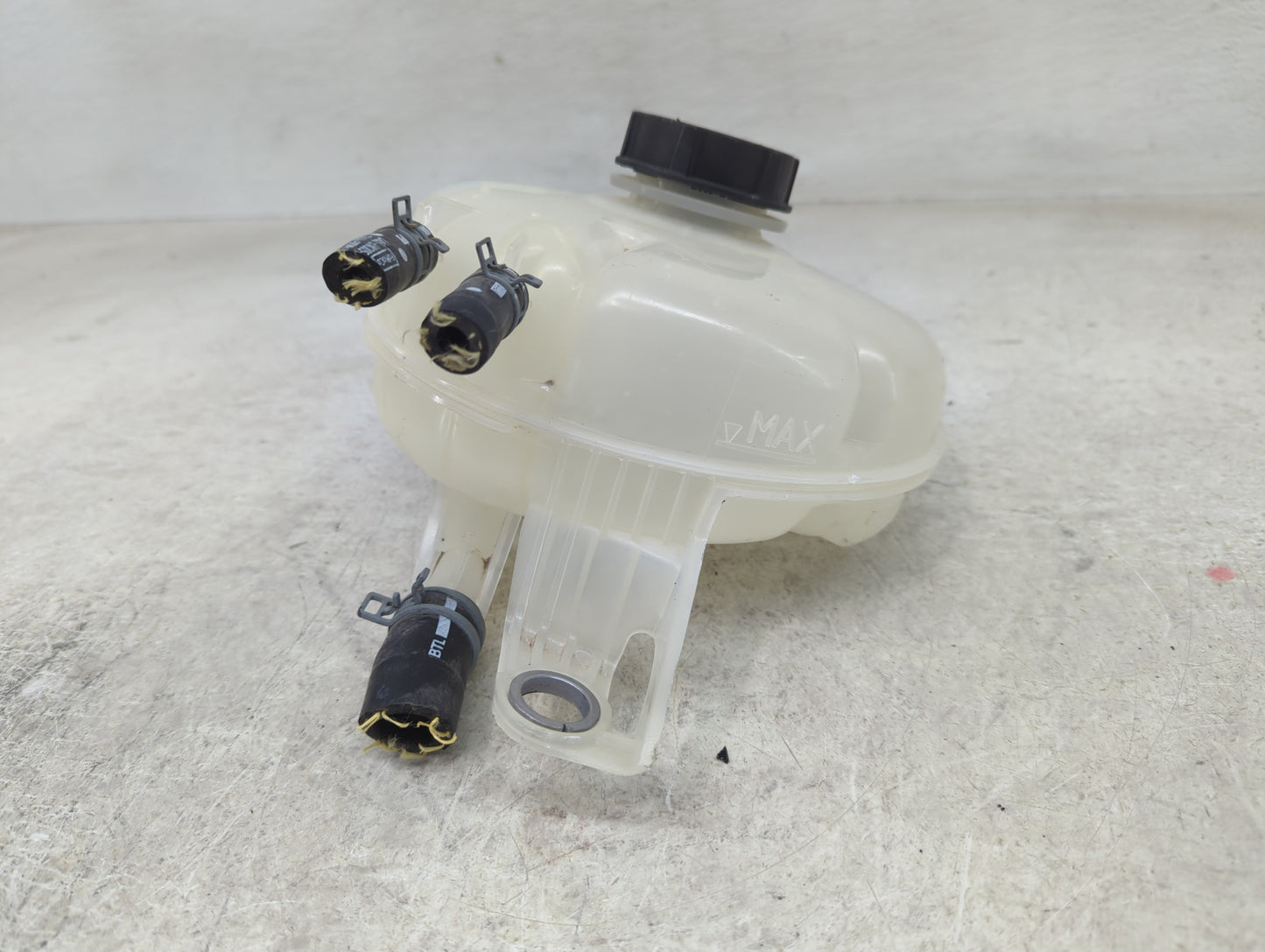 2020-2022 Ford Escape Radiator Coolant Overflow Expansion Tank Bottle - Oemusedautoparts1.com