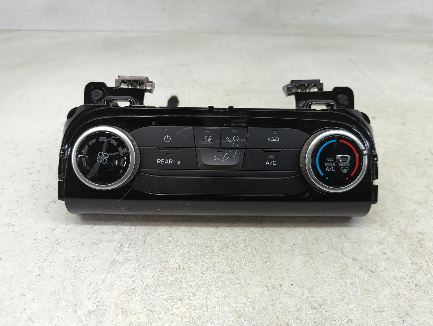 2020-2022 Ford Escape Climate Control Module Temperature AC/Heater Replacement P/N:LJ6T-19980-AF Fits Fits 2020 2021 2022 OE
