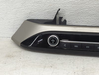 2022 Ford Escape Climate Control Module Temperature AC/Heater Replacement P/N:LJ6T-18K811-CB Fits OEM Used Auto Parts - Oemu