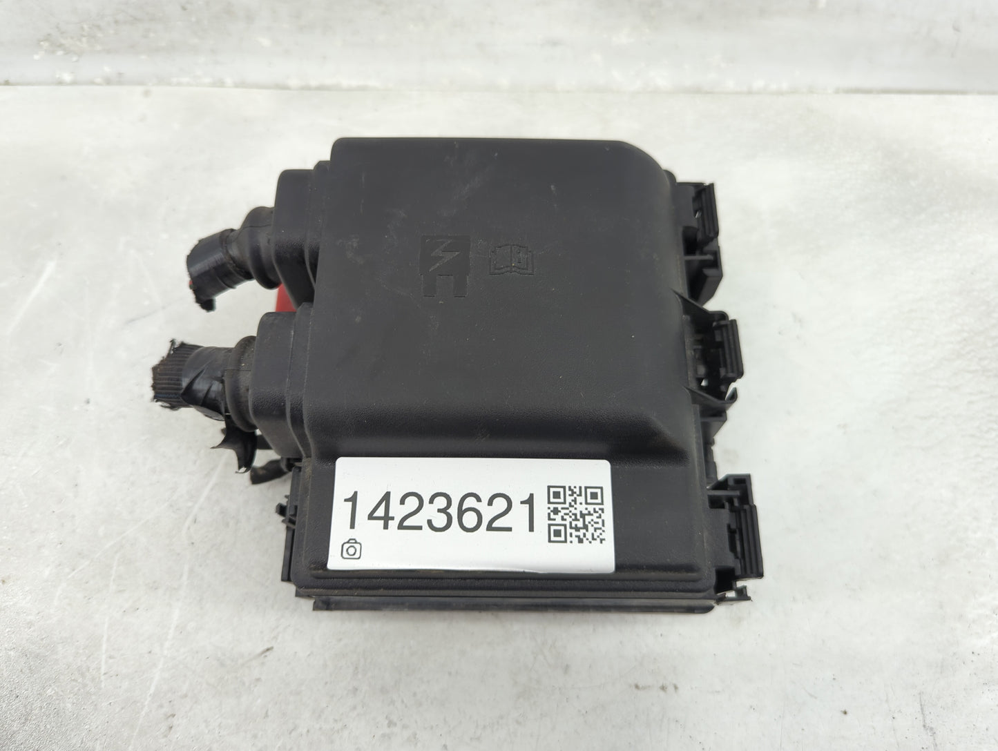 2021-2022 Ford Escape Fusebox Fuse Box Panel Relay Module P/N:JX6T-14A003-AB Fits Fits 2021 2022 OEM Used Auto Parts - Oemus