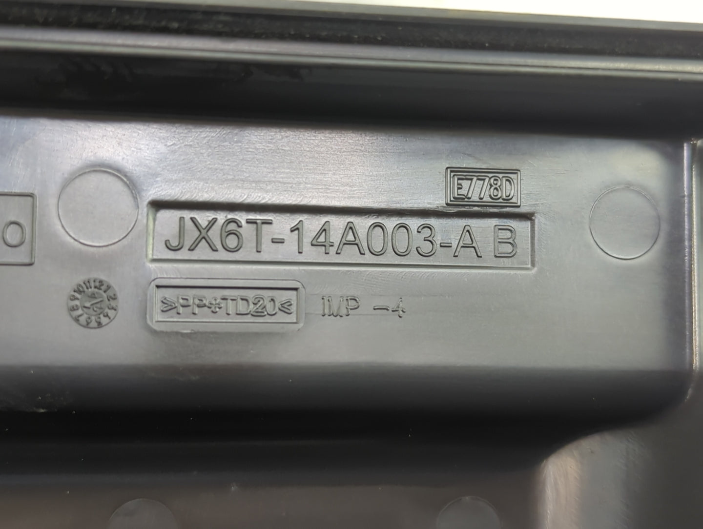 2021-2022 Ford Escape Fusebox Fuse Box Panel Relay Module P/N:JX6T-14A003-AB Fits Fits 2021 2022 OEM Used Auto Parts - Oemus