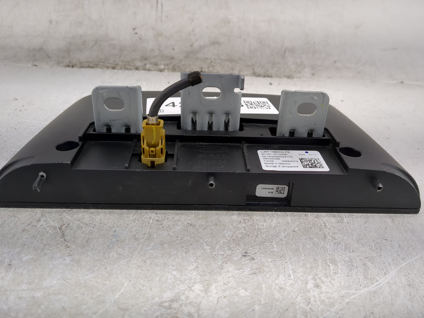 2021-2022 Ford Escape Information Display Screen - Oemusedautoparts1.com