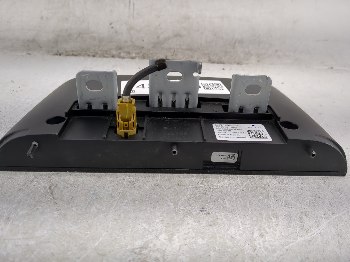 2021-2022 Ford Escape Information Display Screen - Oemusedautoparts1.com