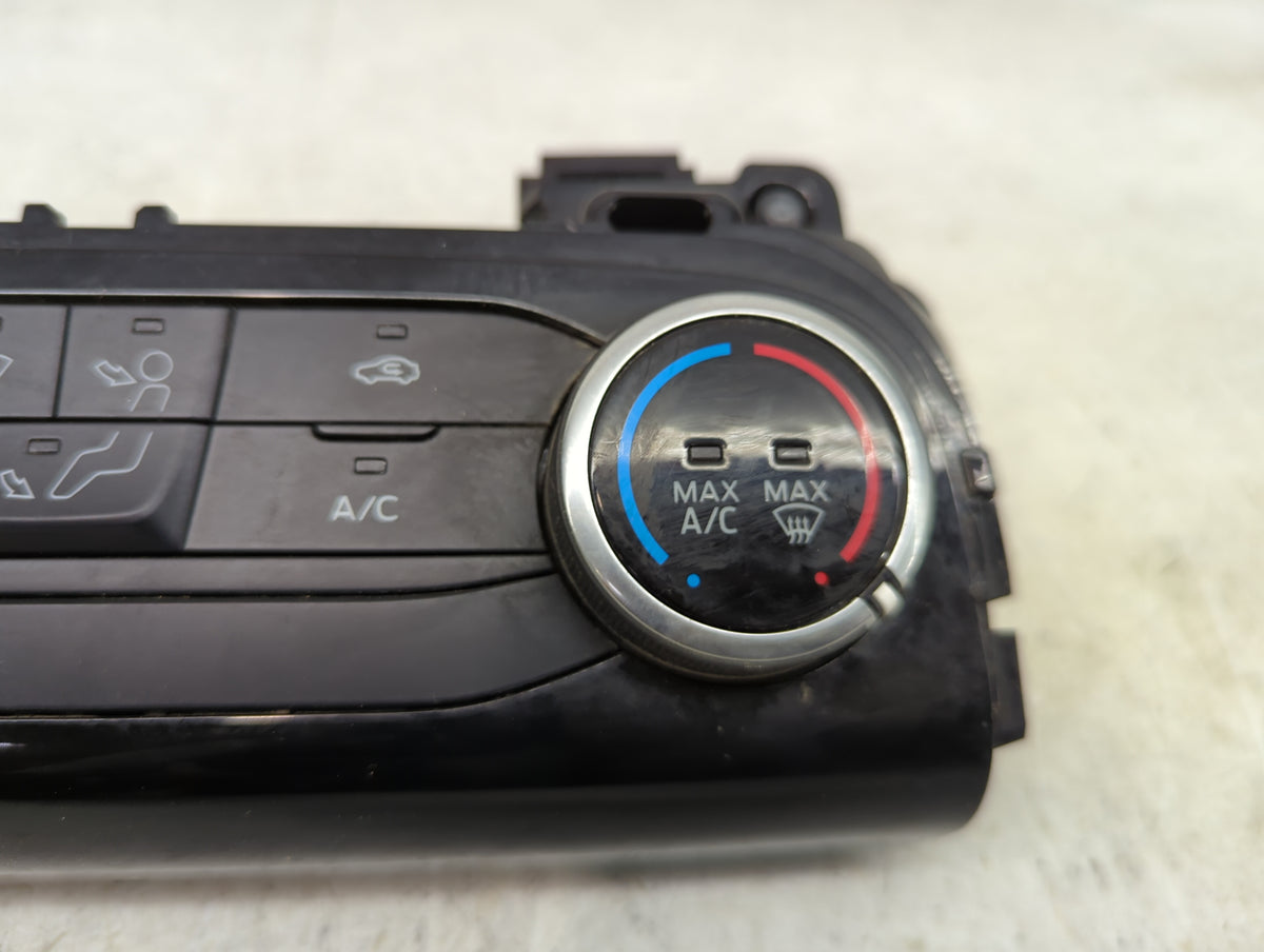 2022 Ford Escape Climate Control Module Temperature AC/Heater Replacement P/N:CX482AC E174081G Fits OEM Used Auto Parts - Oe