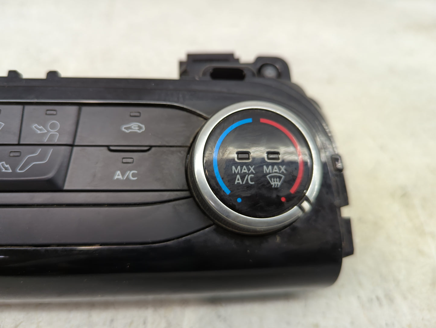 2022 Ford Escape Climate Control Module Temperature AC/Heater Replacement P/N:CX482AC E174081G Fits OEM Used Auto Parts - Oe