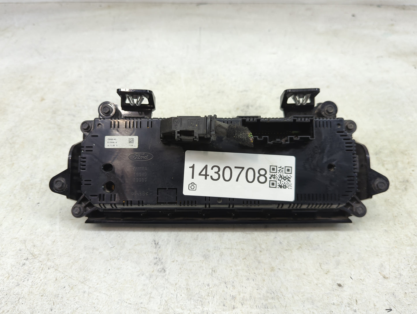 2022 Ford Escape Climate Control Module Temperature AC/Heater Replacement P/N:CX482AC E174081G Fits OEM Used Auto Parts - Oe