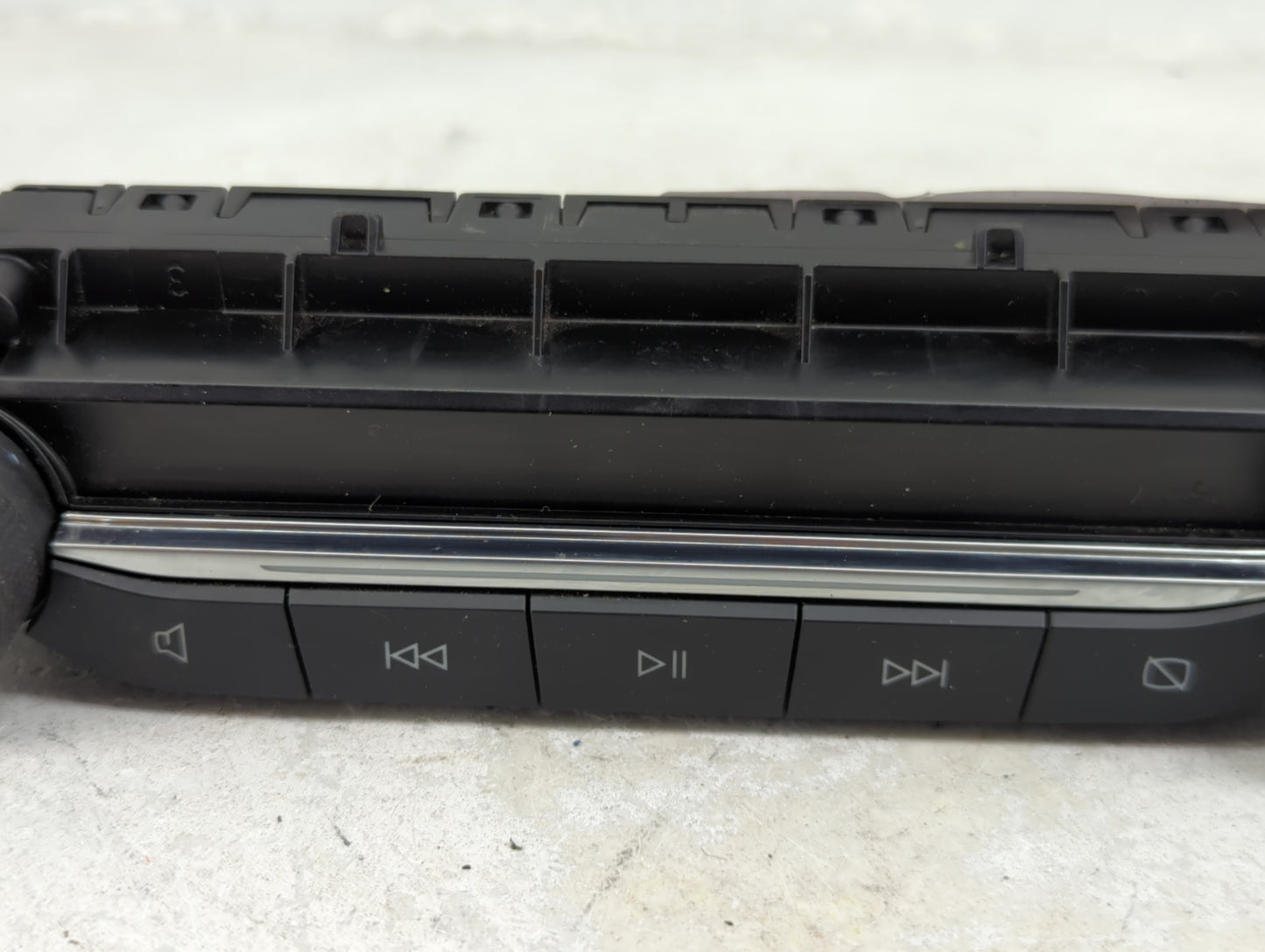 2021-2022 Ford Escape Radio Control Panel - Oemusedautoparts1.com