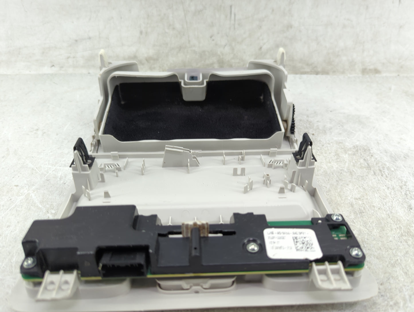 2022 Ford Escape Overhead Roof Console - Oemusedautoparts1.com