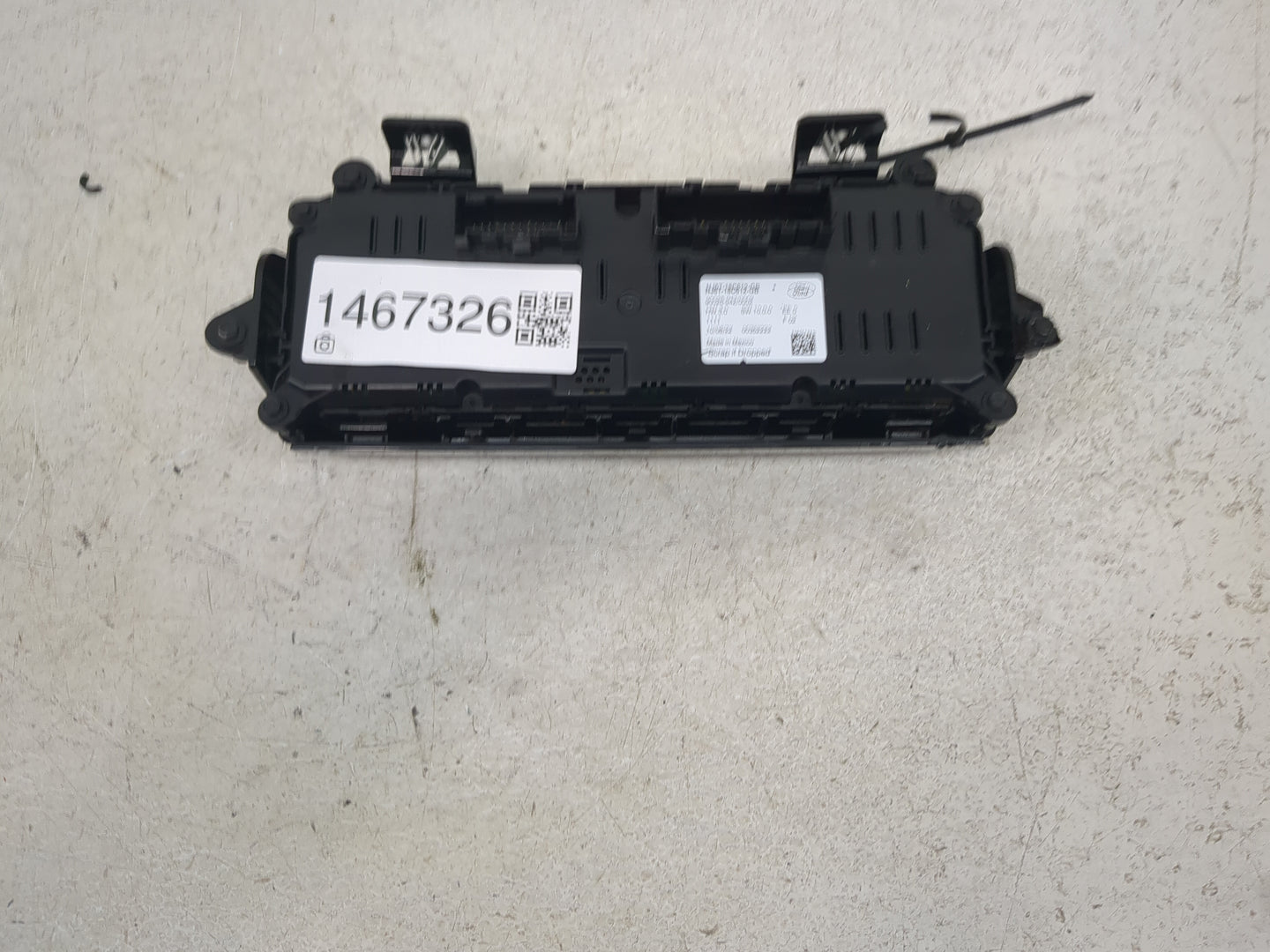 2022 Ford Escape Climate Control Module Temperature AC/Heater Replacement P/N:NJ6T-18C612-GB Fits OEM Used Auto Parts - Oemu