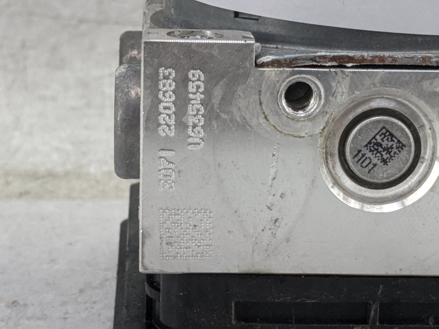 2020-2022 Ford Escape ABS Pump Control Module Replacement P/N:LX6C-2B373-CS LX6C-2C219-CS Fits Fits 2020 2021 2022 OEM Used 