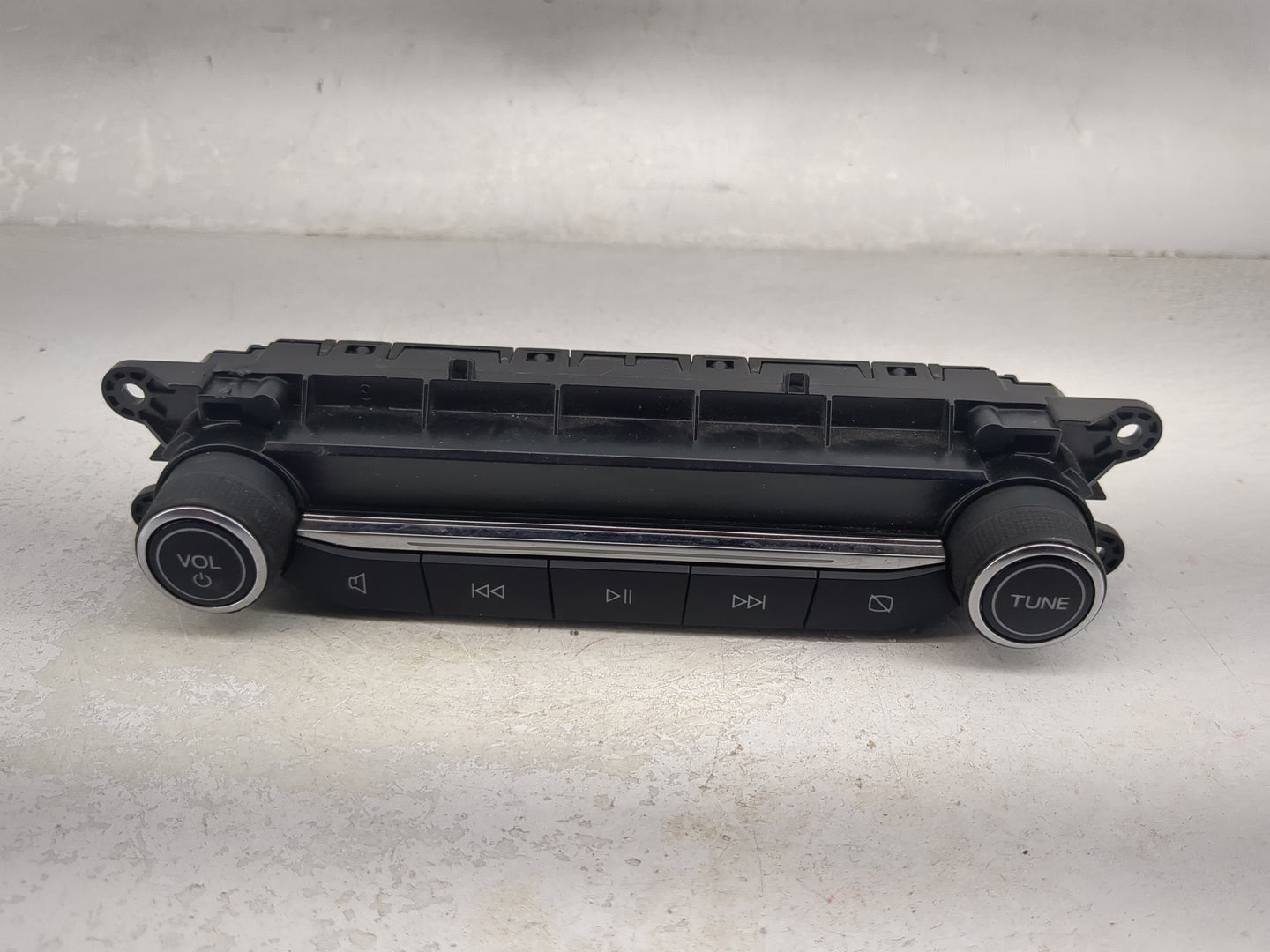 2021-2022 Ford Escape Radio Control Panel 1472700 - Oemusedautoparts1.com