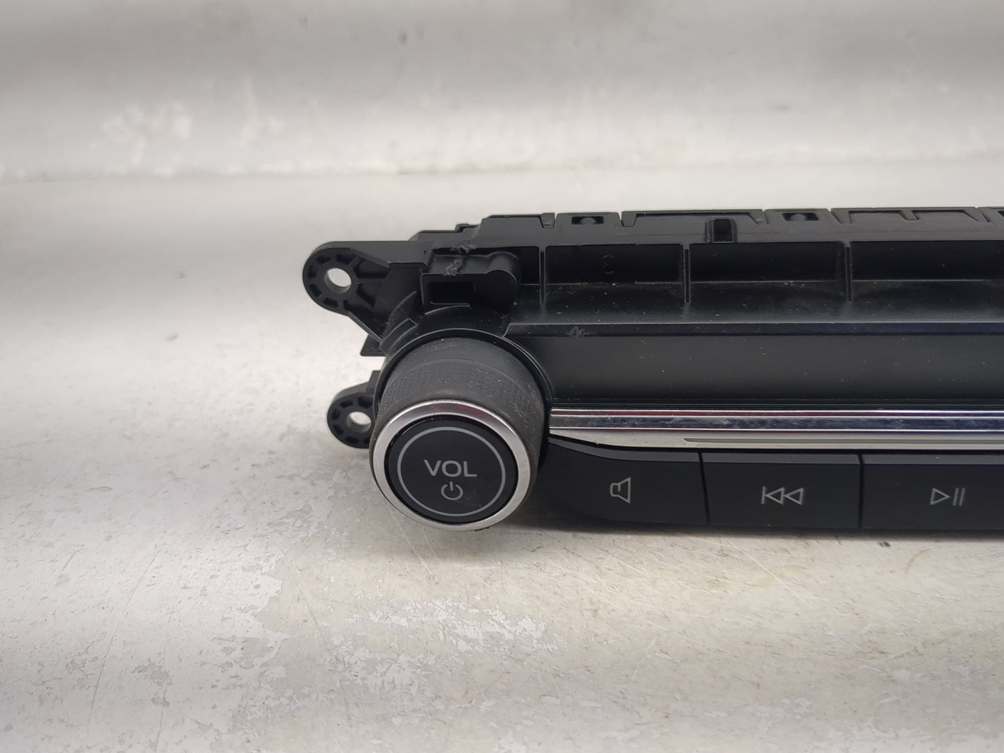 2021-2022 Ford Escape Radio Control Panel 1472700 - Oemusedautoparts1.com