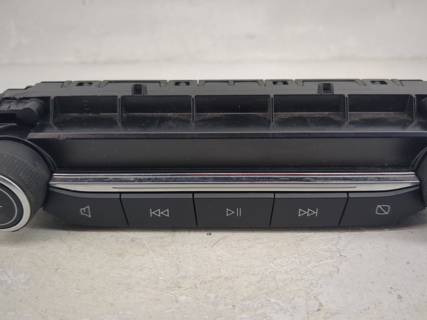 2021-2022 Ford Escape Radio Control Panel 1472700 - Oemusedautoparts1.com